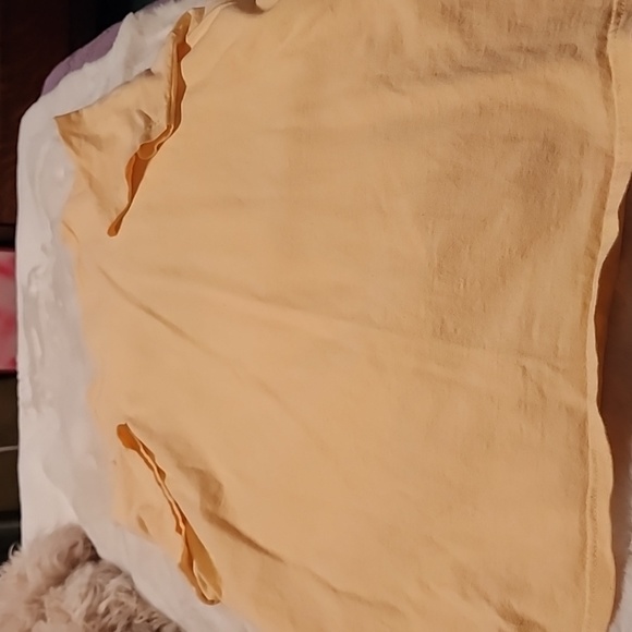 WOMEN'S  TSHIRT  SPRING DESIGNED  . NO TAGS!! - Picture 5 of 5